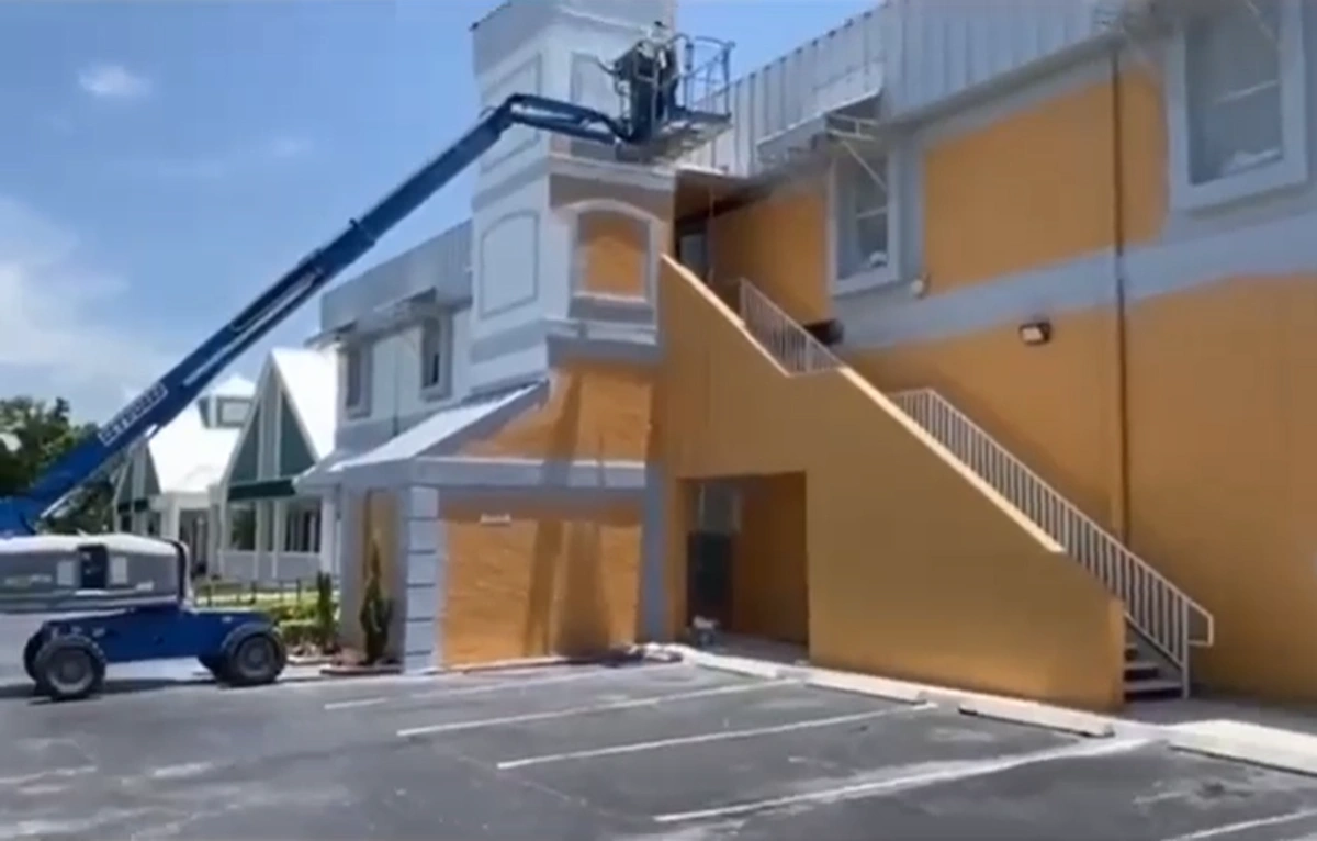 Exterior painting of stucco walls and trim — Boca Raton, FL